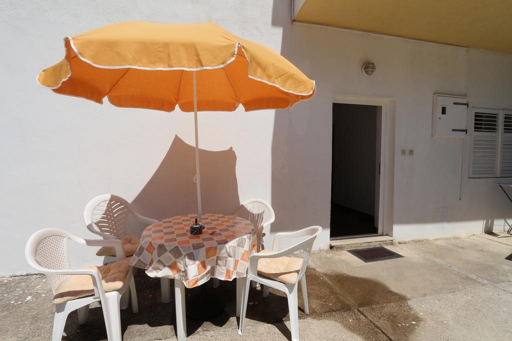 מאקרסקה Apartments Antoneta מראה חיצוני תמונה