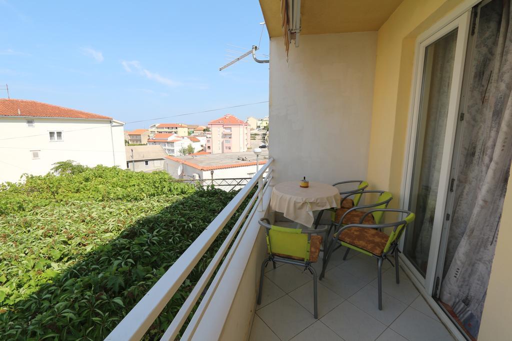 מאקרסקה Apartments Antoneta מראה חיצוני תמונה