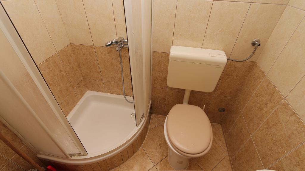 מאקרסקה Apartments Antoneta מראה חיצוני תמונה