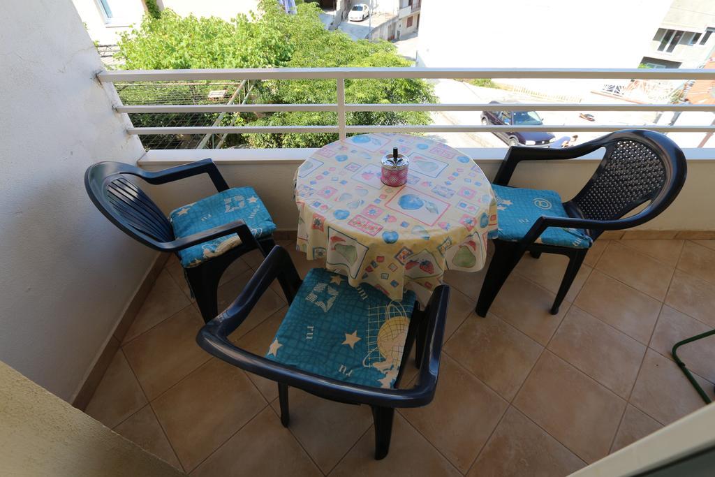 מאקרסקה Apartments Antoneta מראה חיצוני תמונה